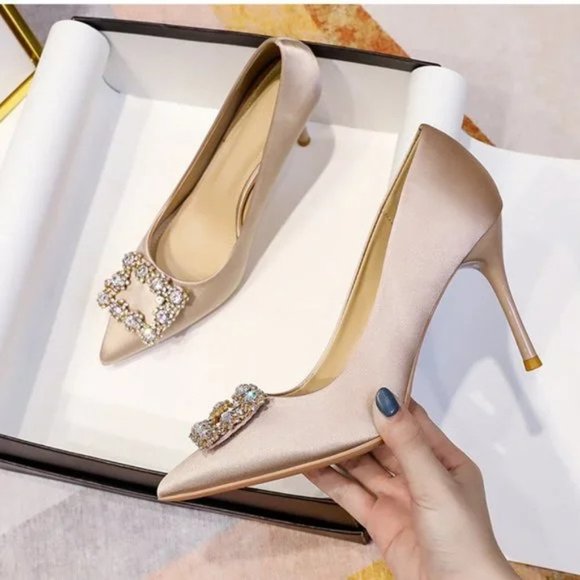 Rhinestone satin point-toe pumps - Picture 6 of 7